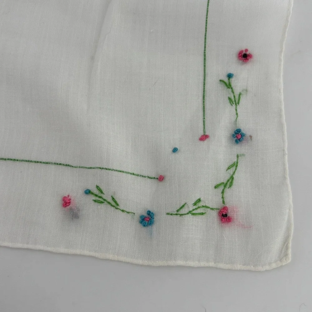 Embroidered‎ Handkerchief Floral Design White Cotton Linen Blend Square